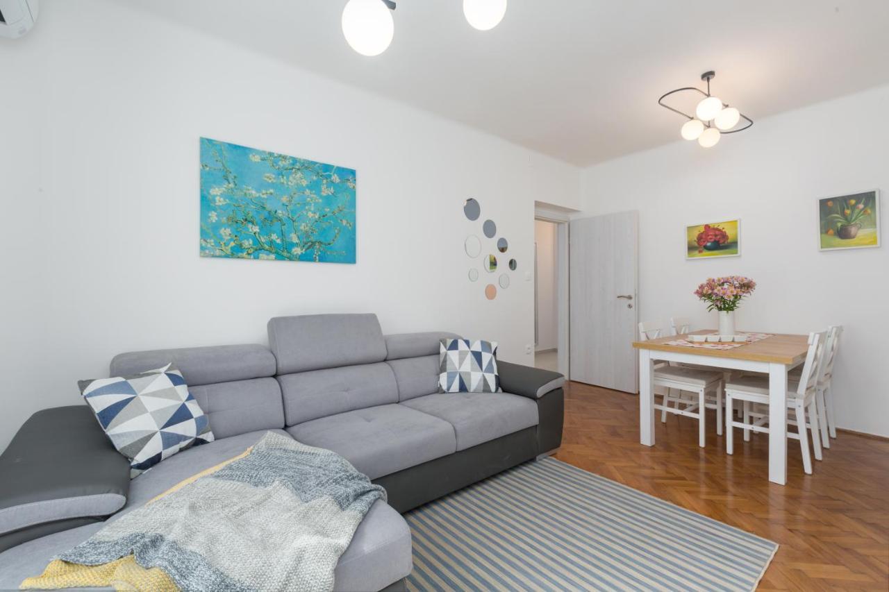 Apartment Agnese2 ロヴィニ エクステリア 写真