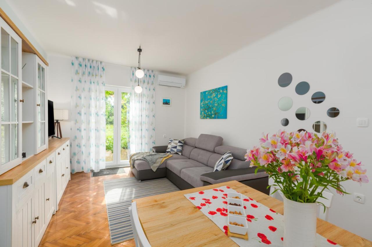 Apartment Agnese2 ロヴィニ エクステリア 写真