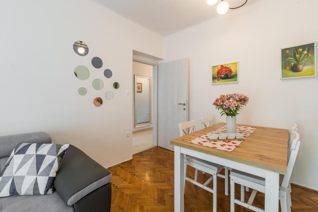 Apartment Agnese2 ロヴィニ エクステリア 写真
